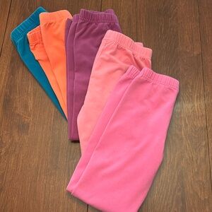 Bundle of 5 Hanna Andersson Size 110 (5) leggings. Very good to good condition